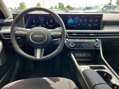 2025 Hyundai SONATA Hybrid SE