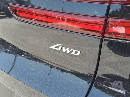 2025 Genesis GV70 2.5T AWD