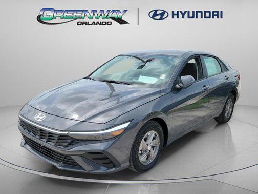 2025 Hyundai ELANTRA SE