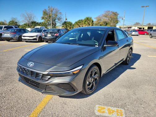 2026 Hyundai ELANTRA Sport