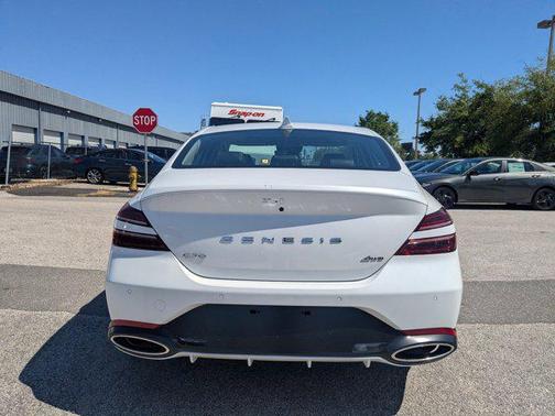 Uyuni White 2026 Genesis G70 2.5T AWD Prestige