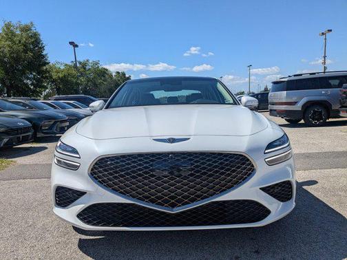 Uyuni White 2026 Genesis G70 2.5T AWD Prestige
