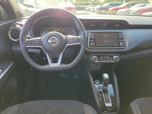 2019 Nissan Kicks SV