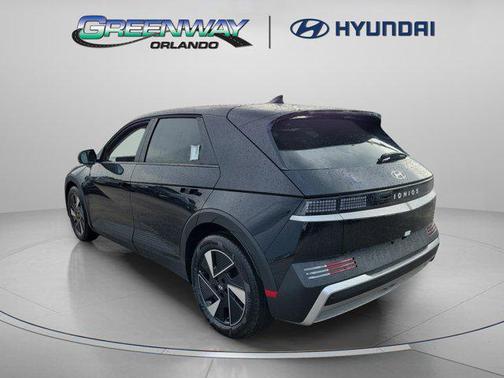 2025 Hyundai IONIQ 5 SE