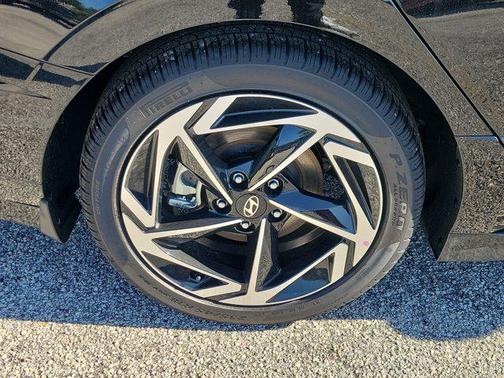 2026 Hyundai SONATA SEL