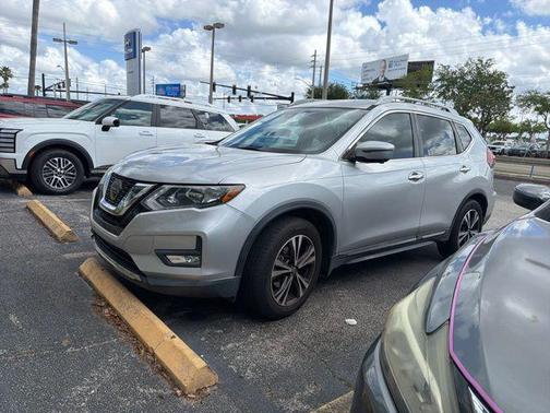 2018 Nissan Rogue SL
