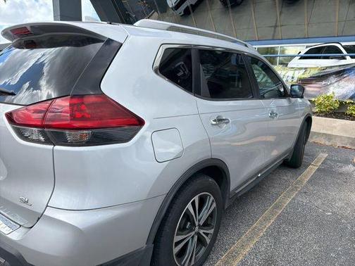 2018 Nissan Rogue SL