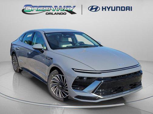 2025 Hyundai SONATA Hybrid SE