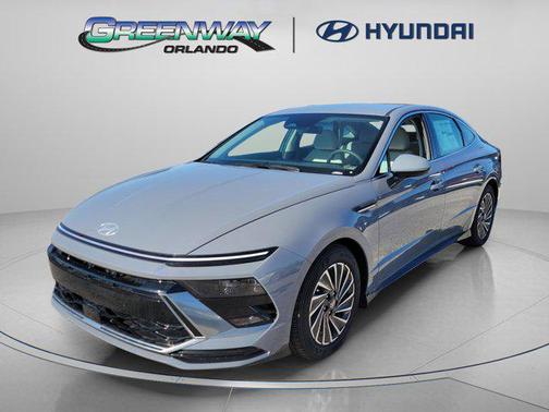 2025 Hyundai SONATA Hybrid SE