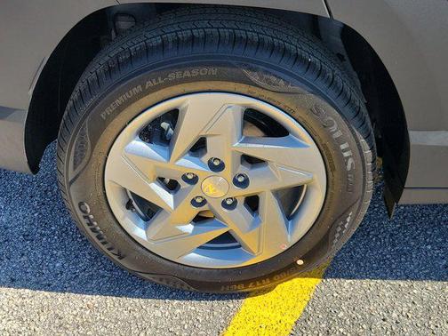 Cyber Gray Metallic 2026 Hyundai KONA SE