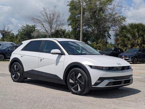 Atlas White Matte 2026 Hyundai IONIQ 5 SEL