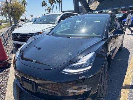 -Select- 2020 Tesla Model 3 Long Range