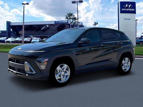 2026 Hyundai KONA SE