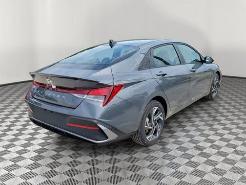2025 Hyundai ELANTRA Sport