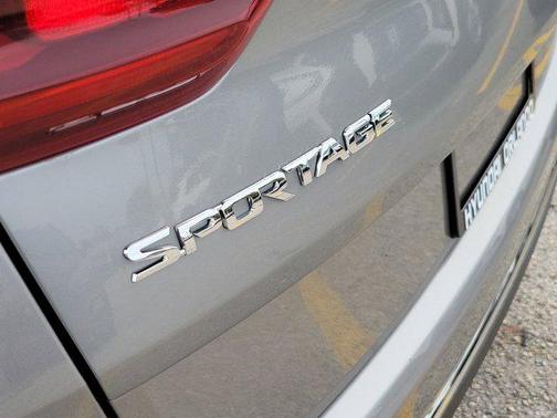 2022 Kia Sportage EX