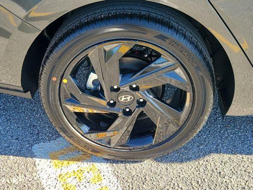 2026 Hyundai ELANTRA Sport