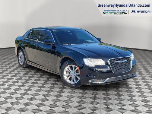 2023 Chrysler 300 Touring