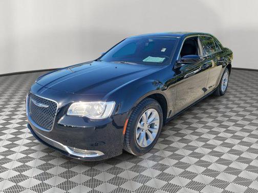 2023 Chrysler 300 Touring