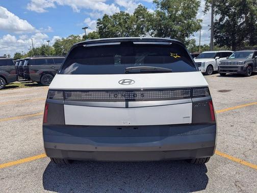 Atlas White 2025 Hyundai IONIQ 5 XRT