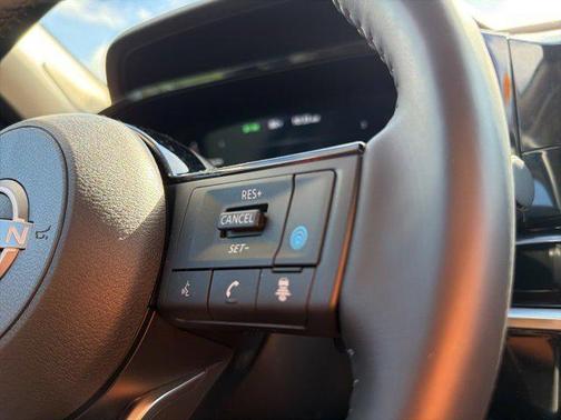 2024 Nissan Pathfinder Platinum FWD