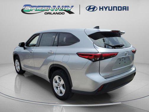 2022 Toyota Highlander L