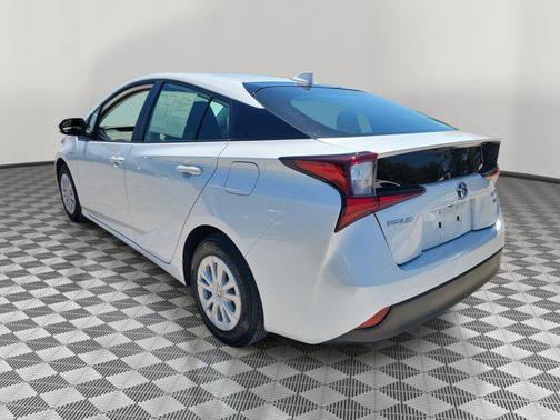 2021 Toyota Prius L