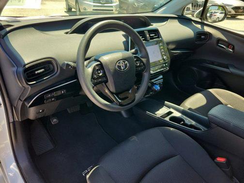 2021 Toyota Prius L