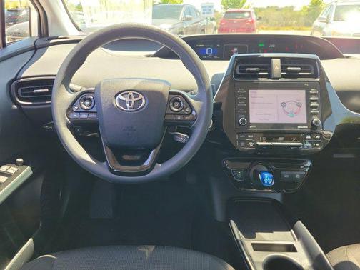 2021 Toyota Prius L