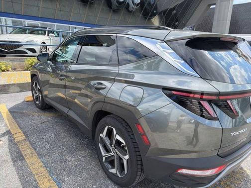 Amazon Gray 2022 Hyundai TUCSON Limited