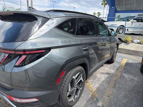 Amazon Gray 2022 Hyundai TUCSON Limited