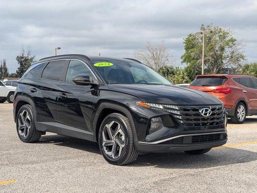 Black Pearl 2024 Hyundai TUCSON SEL