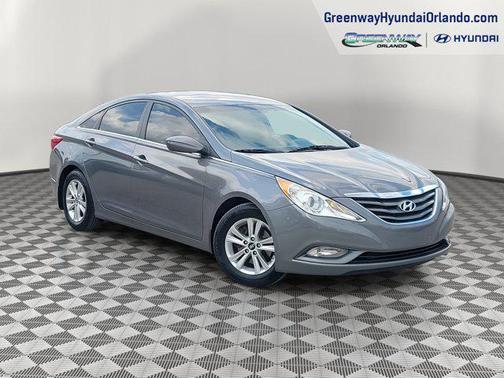 2013 Hyundai SONATA GLS