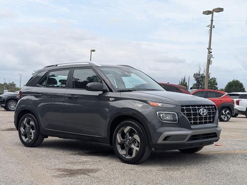 Ecotronic Gray w/Black Roof 2026 Hyundai VENUE SEL w/Two-Tone Roof