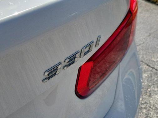 2018 BMW 330 330i