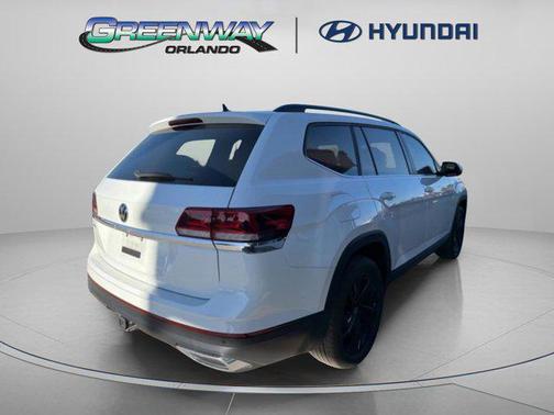 2022 Volkswagen Atlas 3.6L SE w/Technology