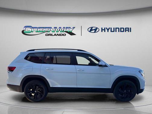 2022 Volkswagen Atlas 3.6L SE w/Technology