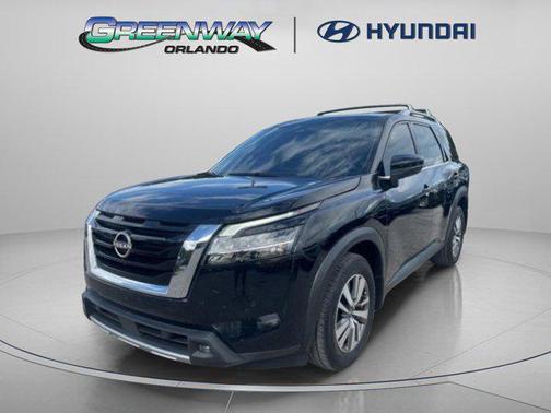 2022 Nissan Pathfinder SL 2WD