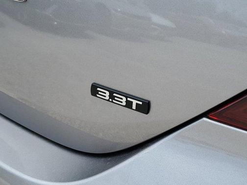 2025 Genesis G70 3.3T RWD Sport Advanced