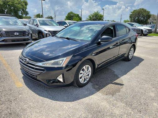 2020 Hyundai ELANTRA SE