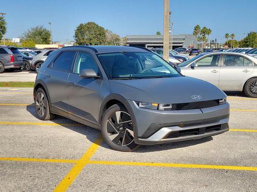 2025 Hyundai IONIQ 5 SEL