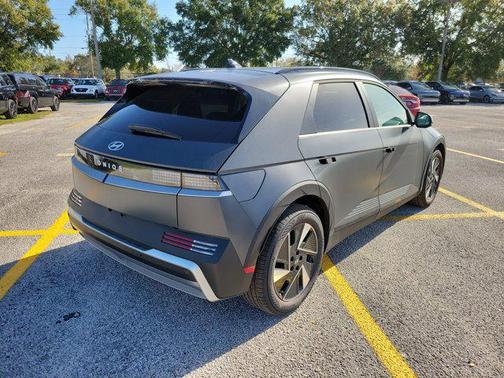 2025 Hyundai IONIQ 5 SEL