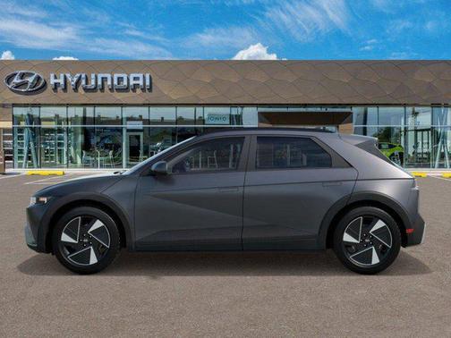 2025 Hyundai IONIQ 5 SEL