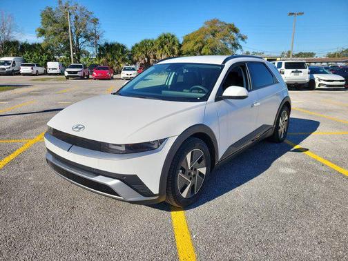 2025 Hyundai IONIQ 5 SEL
