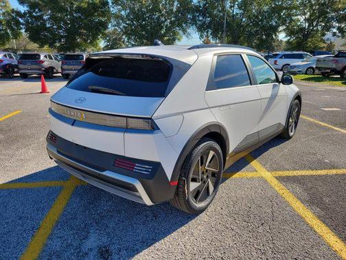 2025 Hyundai IONIQ 5 SEL