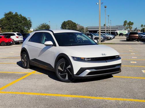 2025 Hyundai IONIQ 5 SEL