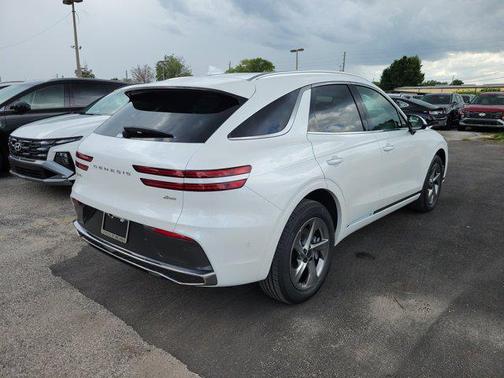 2026 Genesis GV70 2.5T Advanced