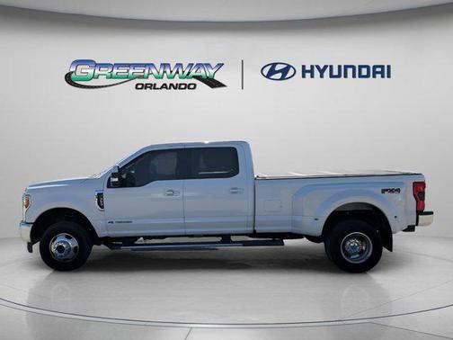 White Platinum Metallic Tri-Coat 2019 Ford F-350 Lariat