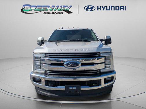 White Platinum Metallic Tri-Coat 2019 Ford F-350 Lariat