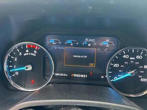 White Platinum Metallic Tri-Coat 2019 Ford F-350 Lariat