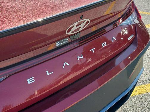 2026 Hyundai ELANTRA HEV SEL Sport